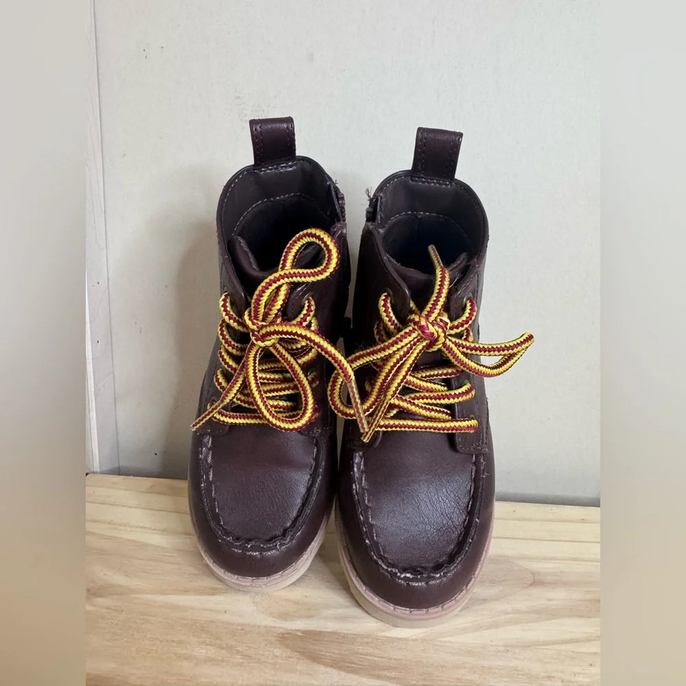 Cat & Jack Brown Boots with /Size 7